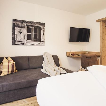 Hotel Johanna Mitten Im Oetztal Умхаузен Екстериор снимка