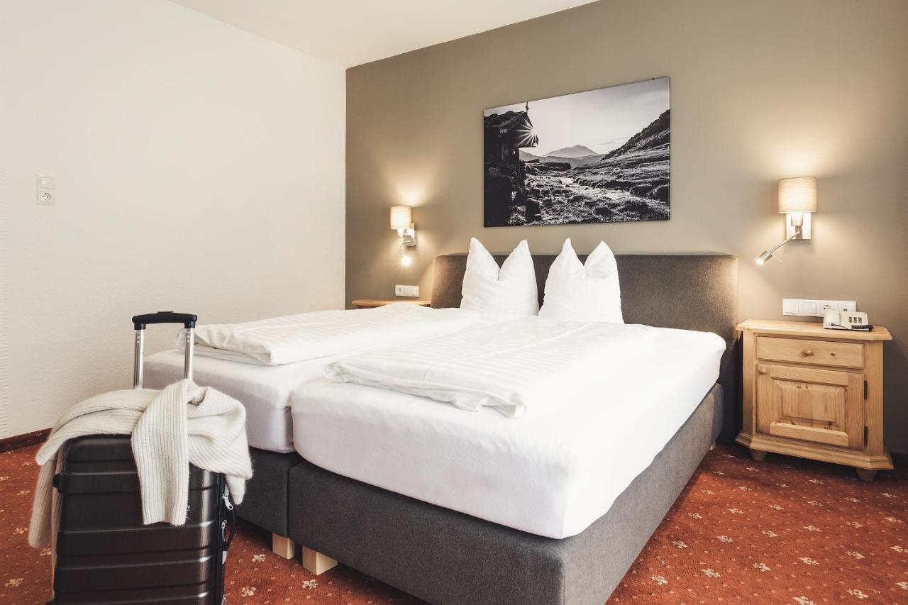 Hotel Johanna Mitten Im Oetztal Умхаузен Екстериор снимка