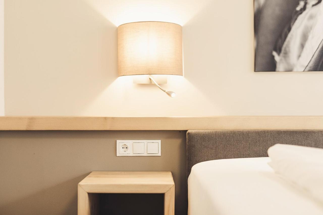 Hotel Johanna Mitten Im Oetztal Умхаузен Екстериор снимка
